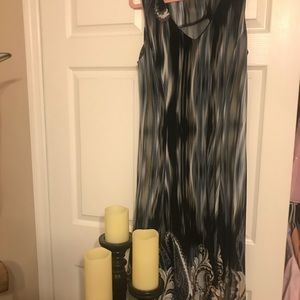 Perfect comfy dress for work or wedding!